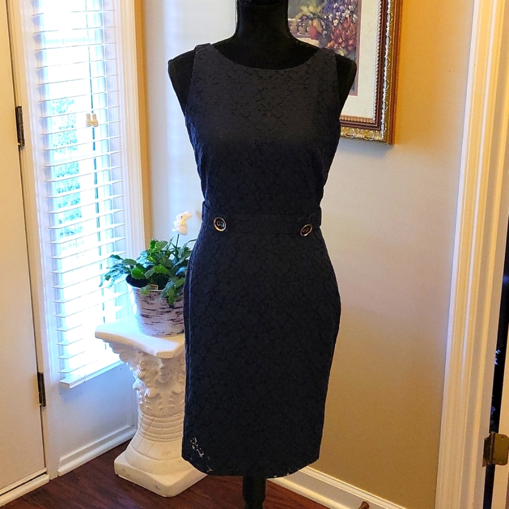 BETH BOWLEY navy blue lace fitted sleeveless dress lined button trim Small EUC…